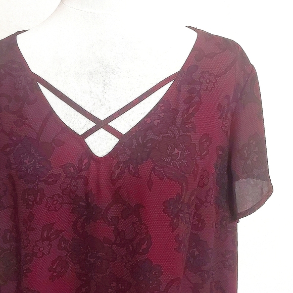 Torrid Sheer Floral Criss Cross Blouse Top - Picture 2 of 6